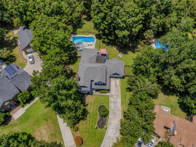 14 Brigadoon Place