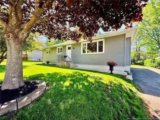 14 Brunswick, Riverview, NB, E1B 2Y4 house for sale Listing.