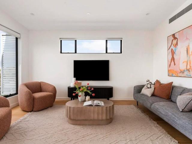 14 Cameron Road, Essendon, VIC, 3040