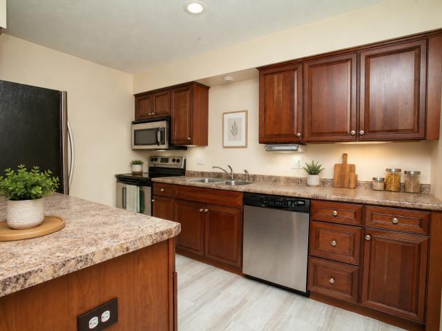 14 Canterbury Court # 31