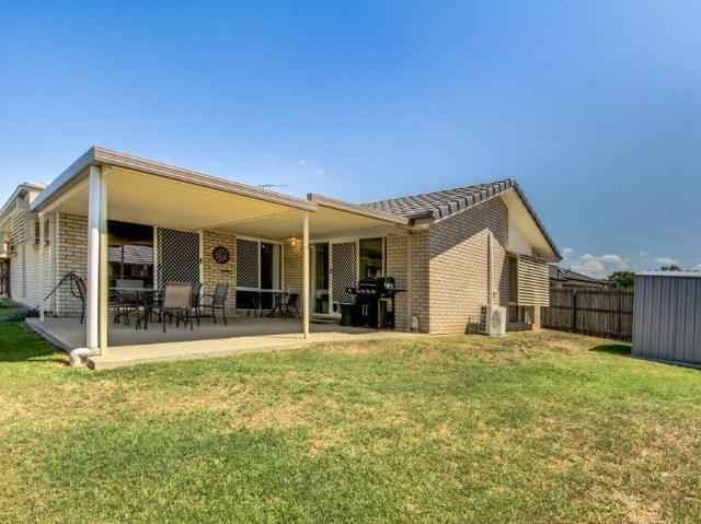 14 Chasbet St