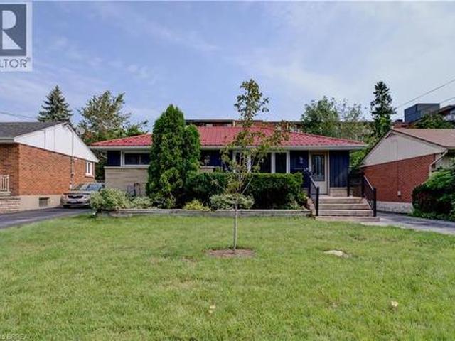 14 Cherrywood Drive, Stoney Creek, ON, L8G 2P5 house for sale | Listing ID 40854 | Royal LePage