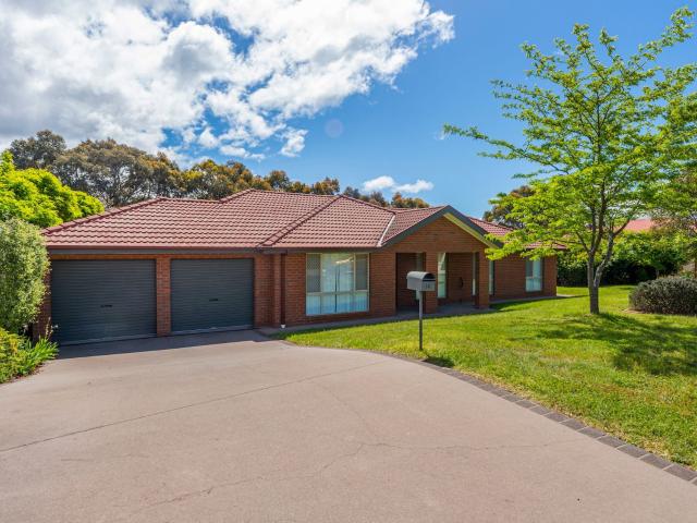 14 Colverwell Crescent, Jerrabomberra