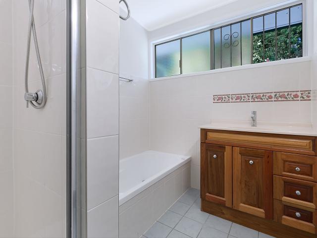 14 Coles Street Arana Hills, QLD 4054
