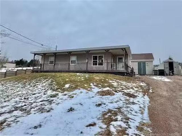 14 Coronation Ave, Sackville, NB, E4L 3G9 house for sale Li.
