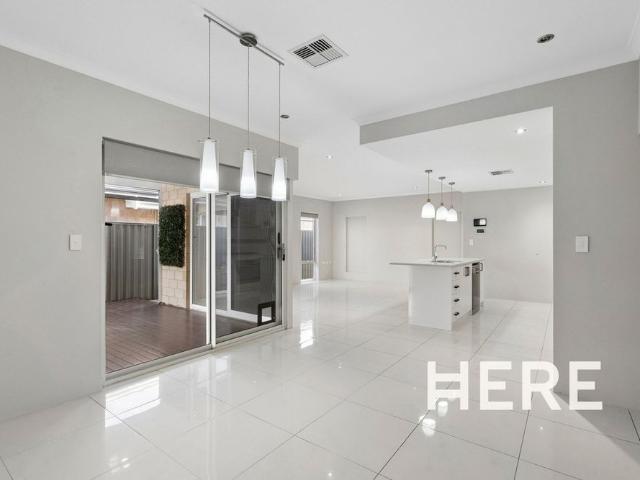 14 Daimpre Way, Byford WA 6122