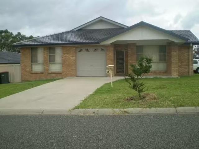 1/4 Dargin Close, SINGLETON Apartment for rent Listed by Love.