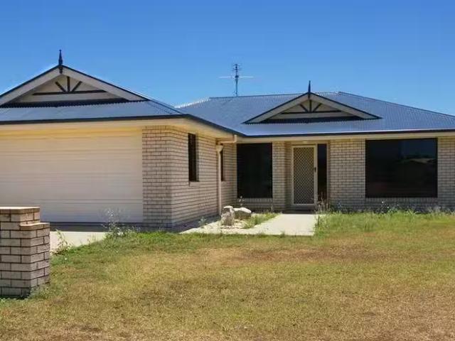 14 Debbie Court, Oakey, QLD 4401
