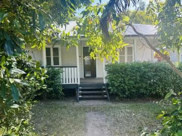 14 Diary Street, CASINO House for rent Listed by Courtney Nob.