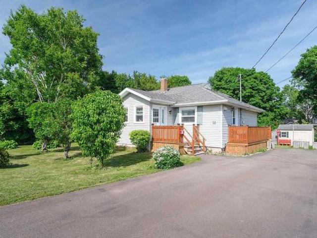 14 Donwood Drive, Charlottetown, PE, C1A 5L2 house for sale | Listing ID 202619 | Royal LePage