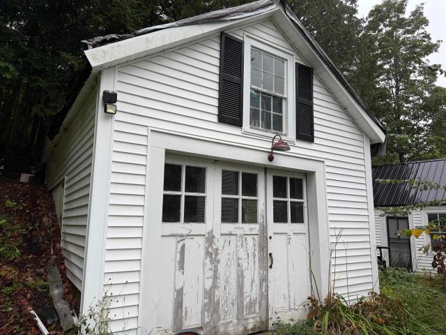 14 Dorrs Corner Road