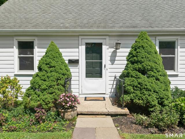 14 Down River Road, New Canaan, United States, CT