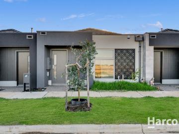 Manor Lakes, Mambourin, Wyndham, Victoria, Victoria