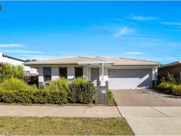 Crace, Yass Valley, Victoria - Garden, Parking