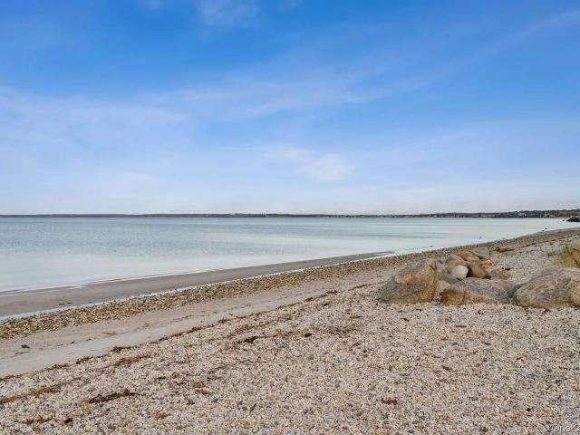 14 E Landing Rd, Hampton Bays, NY 11946 | MLS #395045