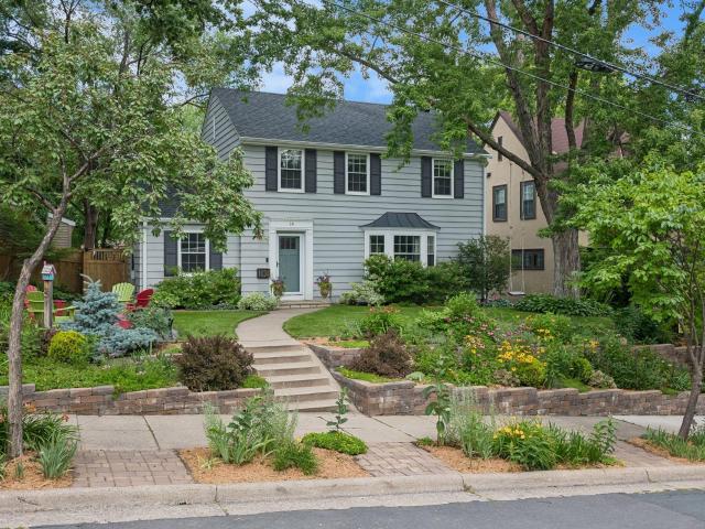 14 E 49th Street