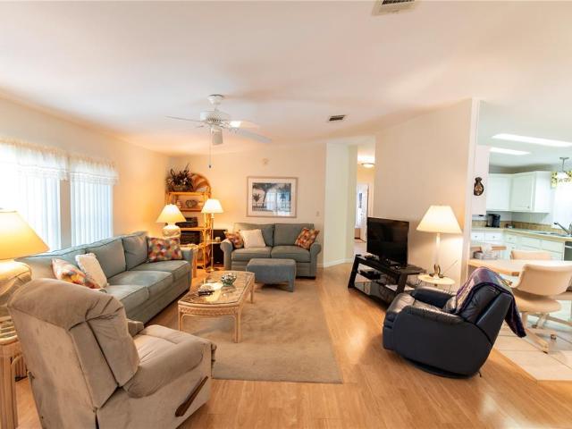 14 Emden Cir, Punta Gorda, FL 33950 | MLS #C7499