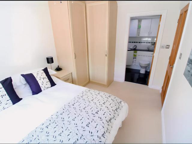 14 Evesham Walk, Coventry CV4, 1 bed flat to rent, £758 pcm | PrimeLocation