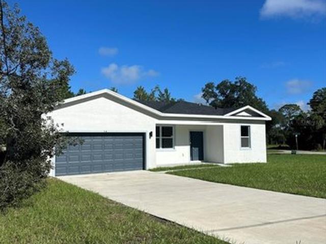 14 Fisher Ct, Ocklawaha, FL 32179