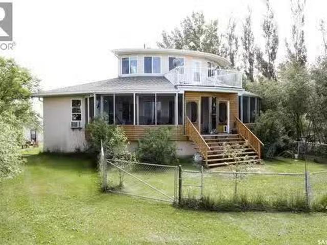 14 Gordon Drive, Last Mountain Lake, SK, S4G 4V0 house for s.