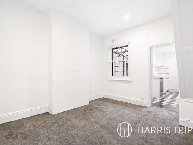 14 Gottenham Street, Glebe House for rent Listed by Benjamin.
