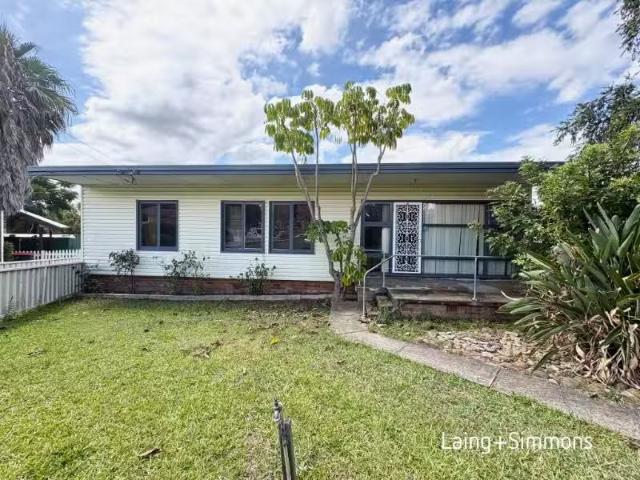 14 Hales Pl, Blackett House for rent Listed by Christen Sims.