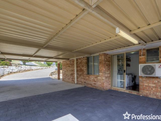 14 Hillside RoadMount Richon WA 6112, Australia