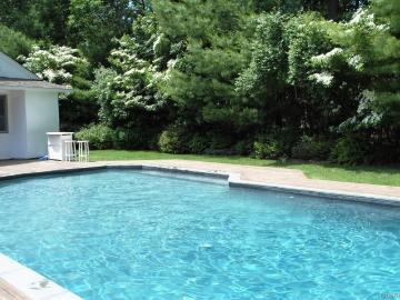 14 Indian Pipe Dr, Quogue, NY 11959 | MLS #935155