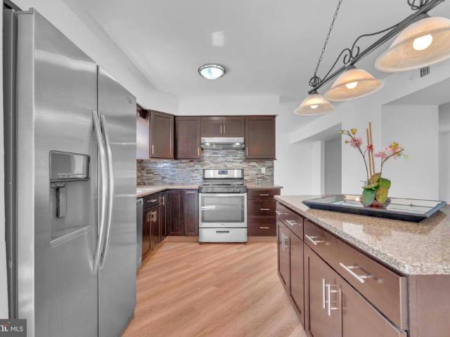 14 Jacamar Drive
