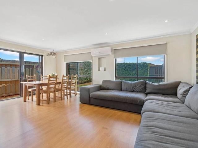 1/4 Karlovac Court, Bell Park, VIC, 3215