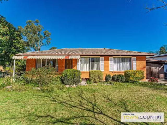 14 Kuranda Avenue, Armidale, NSW 2350