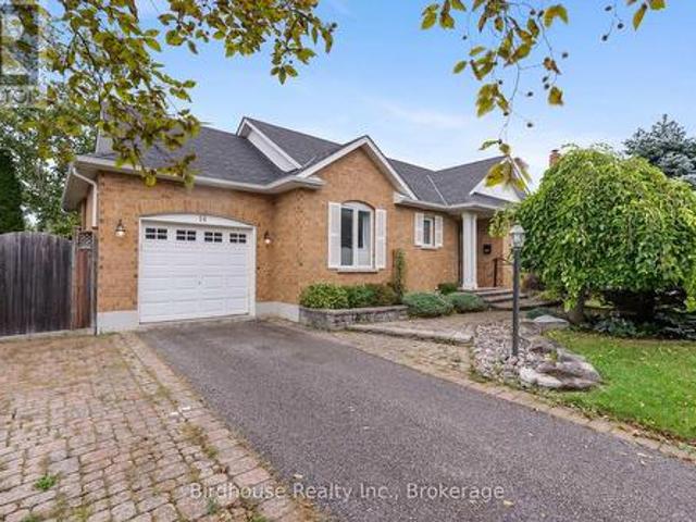 14 Langton Place, Kawartha Lakes Lindsay, ON, K9V 6G9 house for sale | Listing ID X13772 | Royal LePage