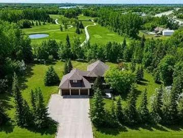 14 Larter Cr, St Andrews, MB, R1A 2V2 Luxury House for sale.