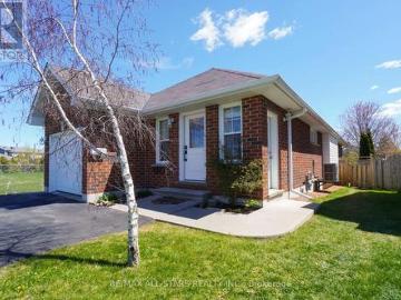 14 Laurent Boulevard, Kawartha Lakes Lindsay, ON, K9V 6G3 house for sale | Listing ID X13132 | Royal LePage