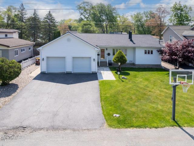 14 Lee Avenue