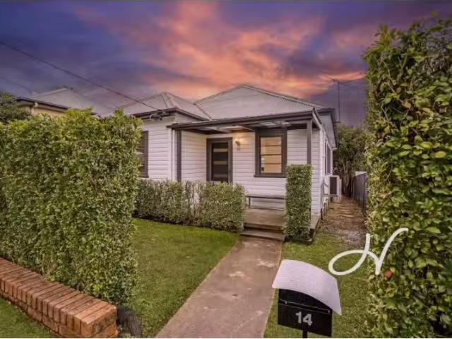14 Lees Street, CHARLESTOWN House for rent Listed by Matthew.