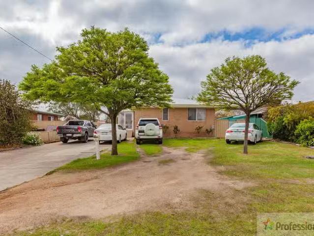 14 Lintott Street, Manjimup, WA 6258