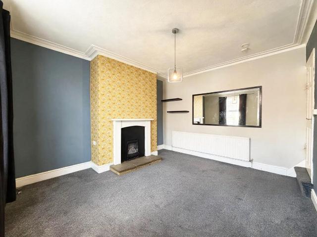 14 Longroyd Street, Leeds, West Yorkshire LS11, 2 bed terraced house to rent, £900 pcm | PrimeLocation