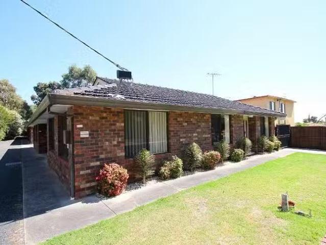 1/4 Mchaffie Drive, Cowes, VIC 3922