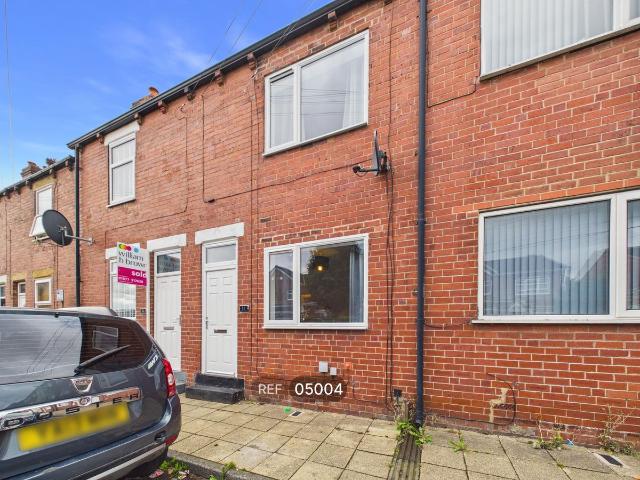 14 Manor Grove, Castleford WF10, 2 bed terraced house to rent, £850 pcm | PrimeLocation