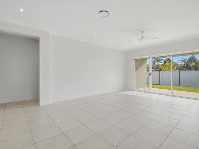 14 Malibu Way, Toogoom QLD 4655