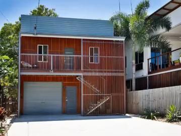 14 Maryvale Street, West End, QLD 4810