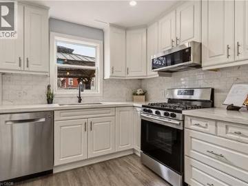 14 Mars Avenue, Hamilton, ON, L8L 3V8 house for sale | Listing ID 40833 | Royal LePage