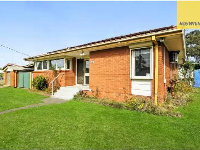 14 Mercator Crescent, WILLMOT House for rent Listed by Allana.