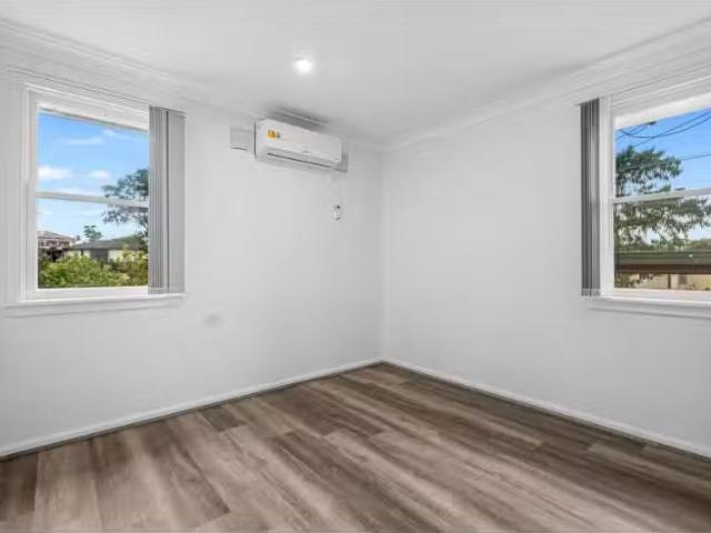 14/ Mikkelsen Avenue, Tregear House for rent Listed by Proper.