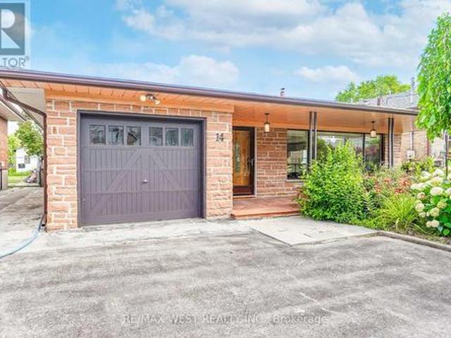 14 Model Avenue, Toronto, ON, M3H 1W1 house for sale | Listing ID C13801 | Royal LePage