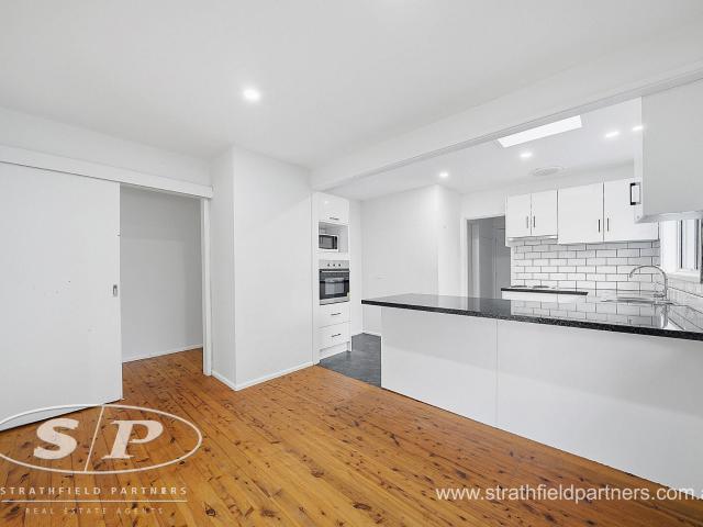 14 Moira Crescent, St Marys