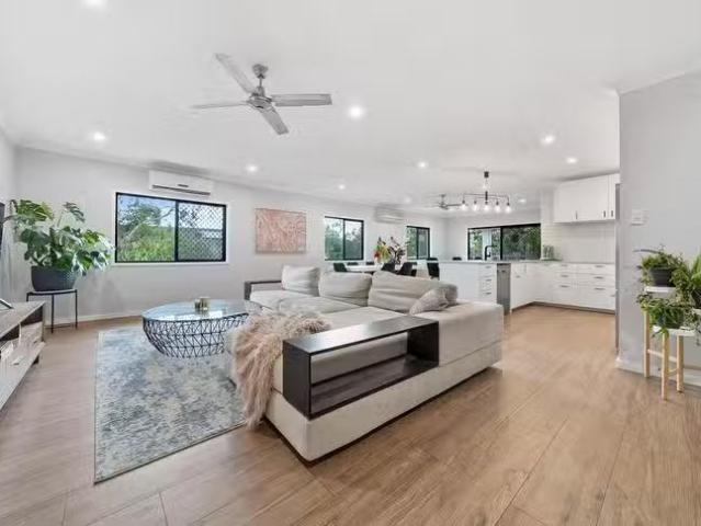 14 Mulligan Way, Edens Landing, QLD 4207