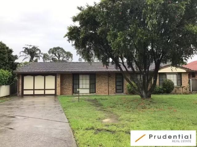 14 Nigel Place, MACQUARIE FIELDS House for rent Listed by Pru.