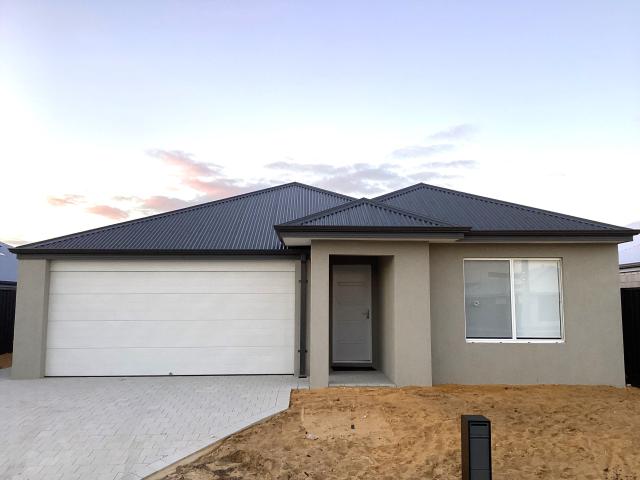 14 Orchardleigh Boulevard, Lakelands, WA, 6180